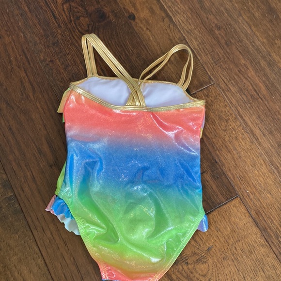 Swimsuit bundle. Size 4 - Picture 8 of 8